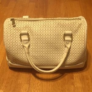 Express white purse ! 👜